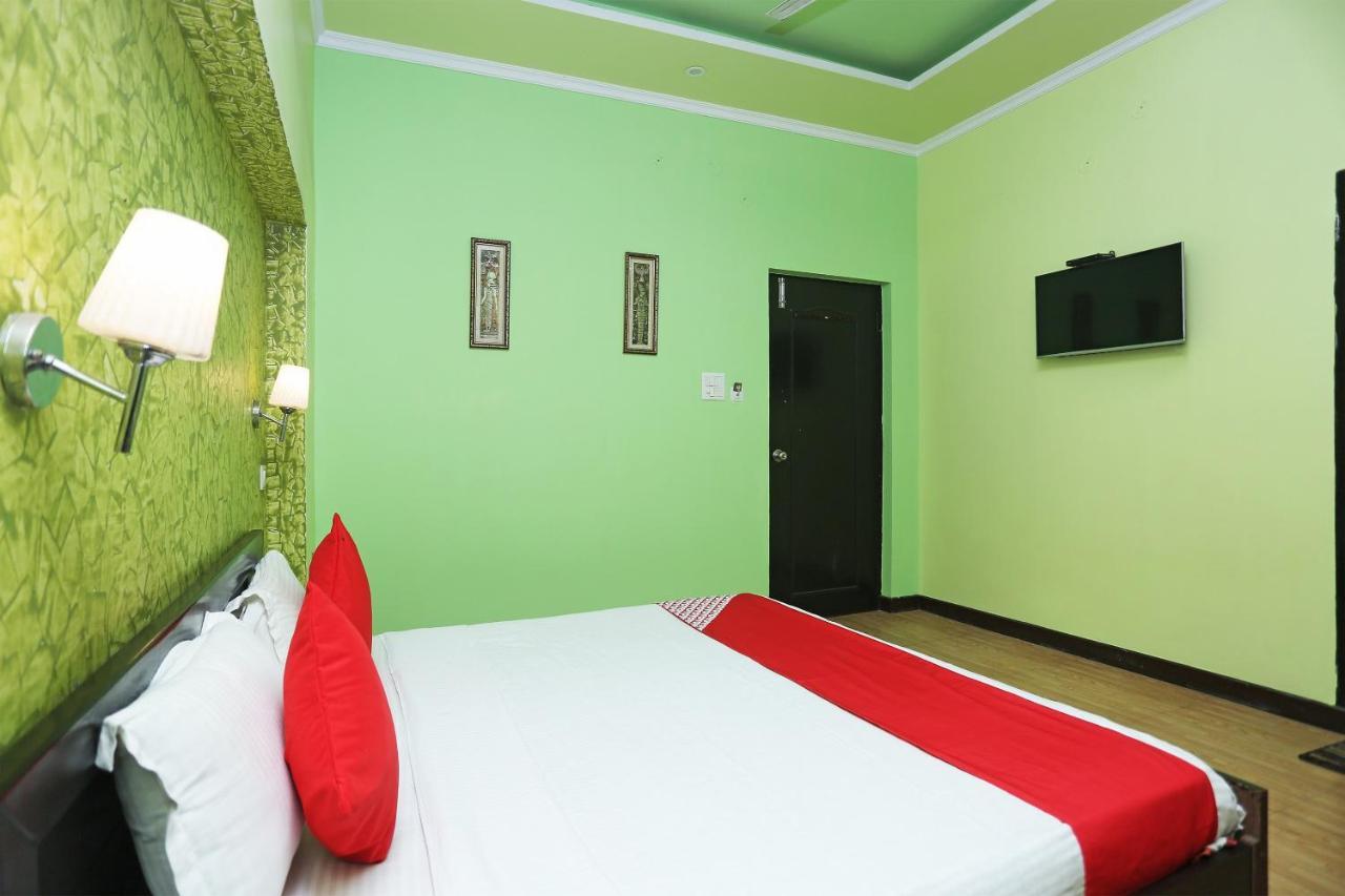 Hotel Sunita Almora Luaran gambar
