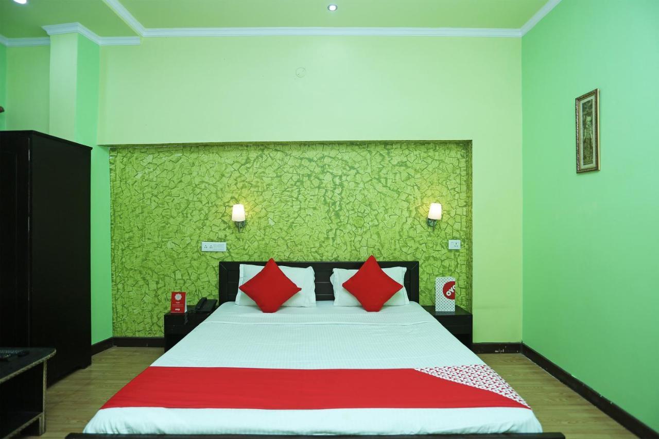 Hotel Sunita Almora Luaran gambar