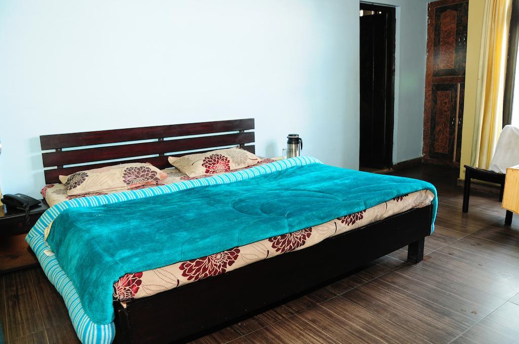 Hotel Sunita Almora Bilik gambar