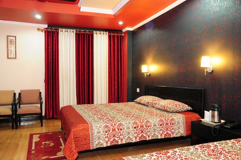 Hotel Sunita Almora Bilik gambar