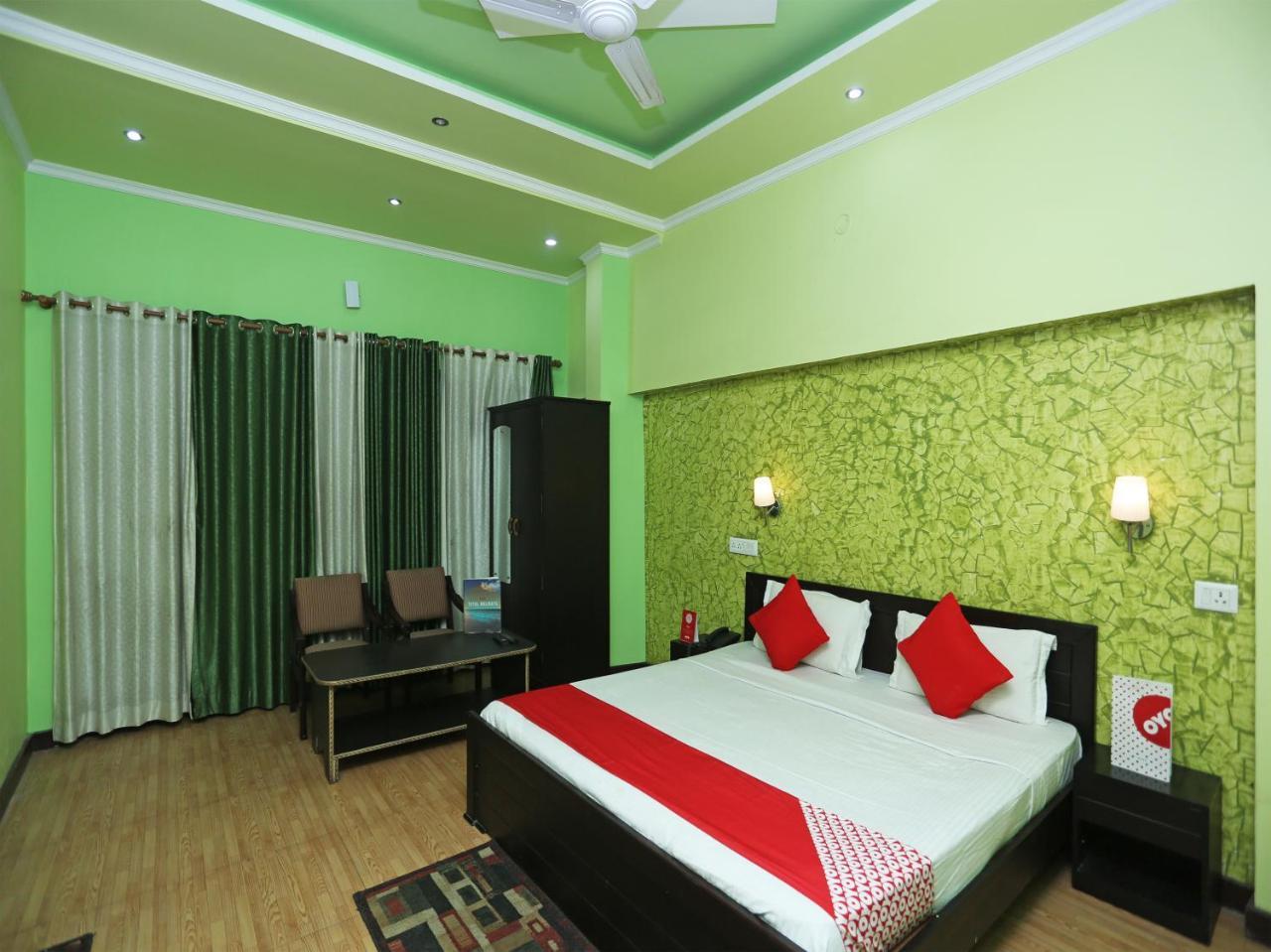 Hotel Sunita Almora Luaran gambar